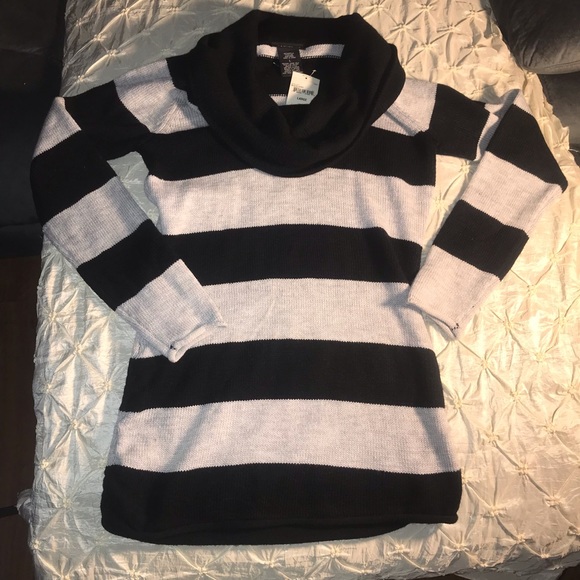 It’s our time - Block stripe cowl sweater - Picture 2 of 7